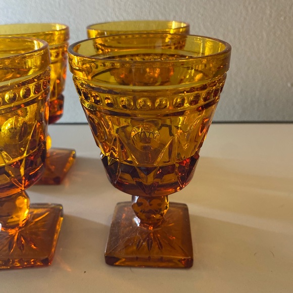 Set of Amber Glass Goblets - Picture 5 of 11